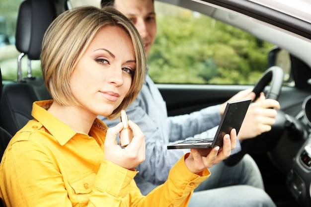 Jak sprawdzić ważność OC pojazdu bez wychodzenia z domu?