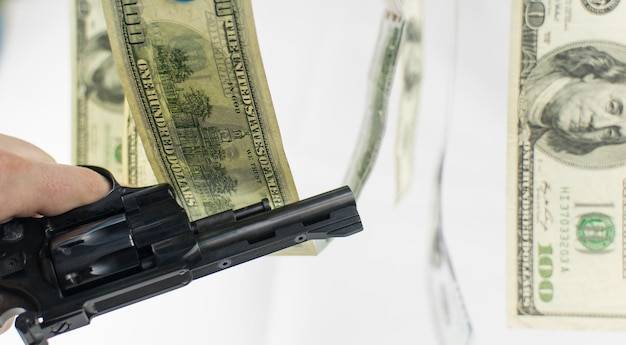 Pozwolenie na broń ile kosztuje w praktyce?