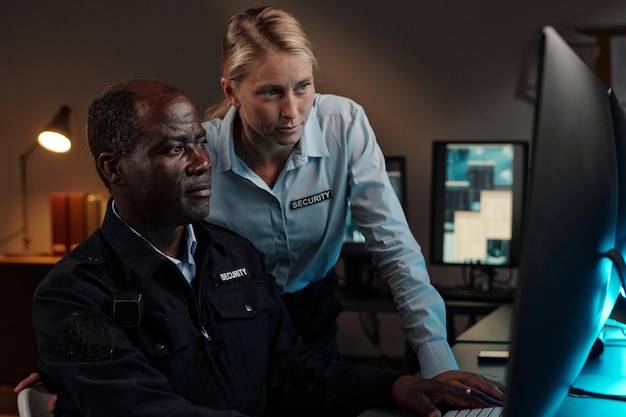 Jak założyć firmę ochroniarską i od czego zacząć?