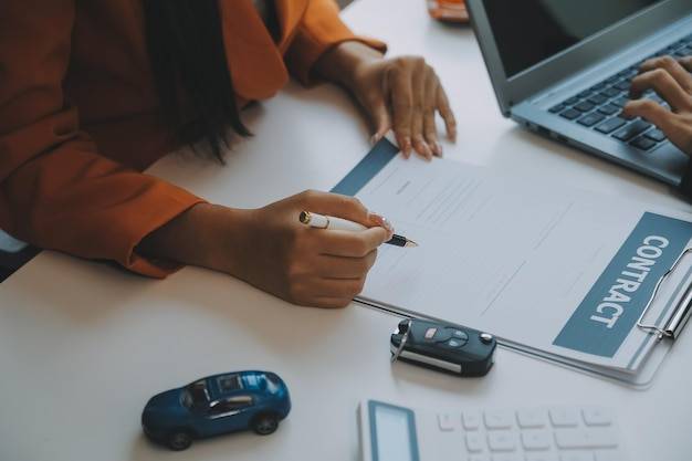 Kupno auta z OC co dalej zrobić po podpisaniu umowy?