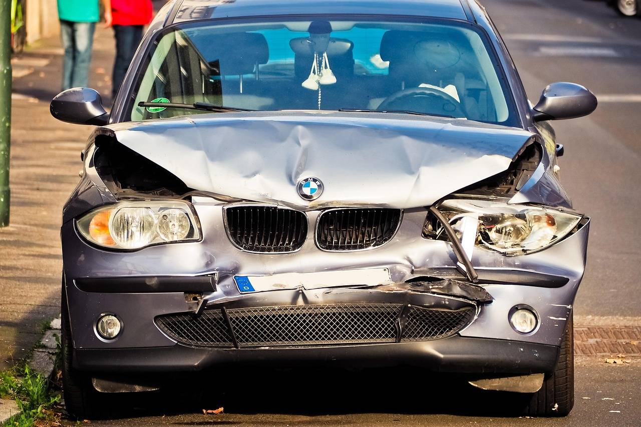 Czy można ubezpieczyć auto bez prawa jazdy?